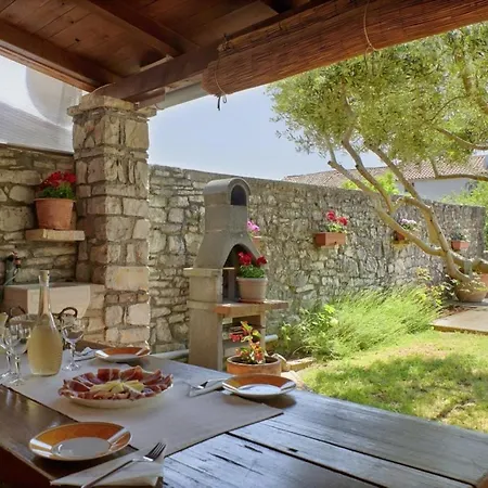 Orihi In Orihi Holiday home